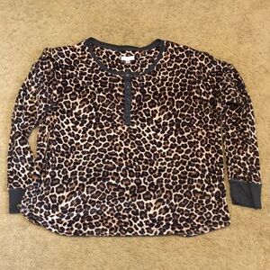 ⚡️4/$10⚡️ women’s pj top